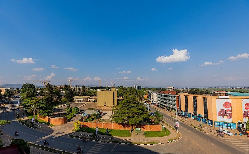 Comment collaborer avec des experts locaux pour un développement immobilier réussi au Rwanda